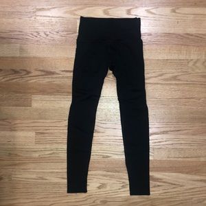 **SOLD** Alphalete leggings